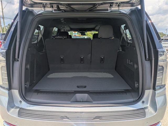 new 2025 Chevrolet Suburban car, priced at $73,605