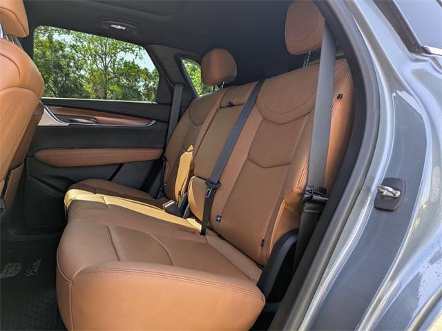 used 2021 Cadillac XT5 car, priced at $26,108
