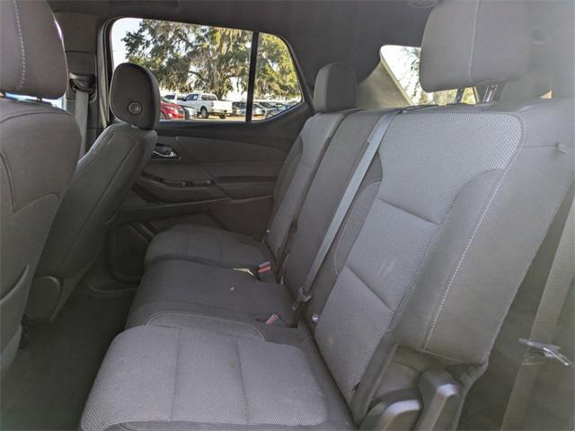 used 2023 Chevrolet Traverse car, priced at $25,918