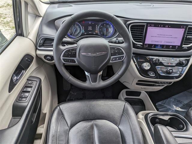 used 2022 Chrysler Pacifica car, priced at $22,037