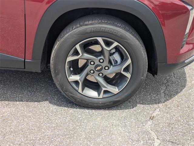 used 2025 Chevrolet Trax car, priced at $23,249