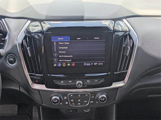 used 2023 Chevrolet Traverse car, priced at $32,518