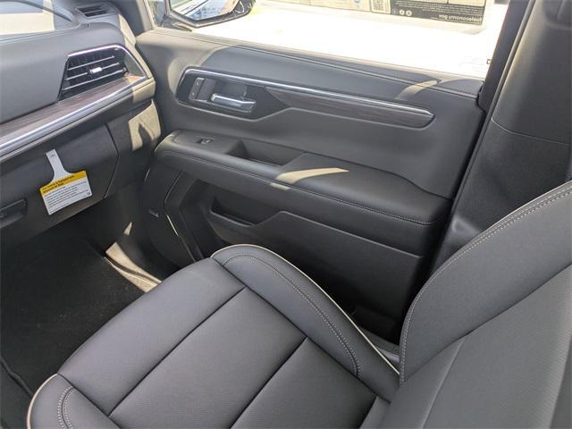 new 2025 Chevrolet Suburban car, priced at $77,620