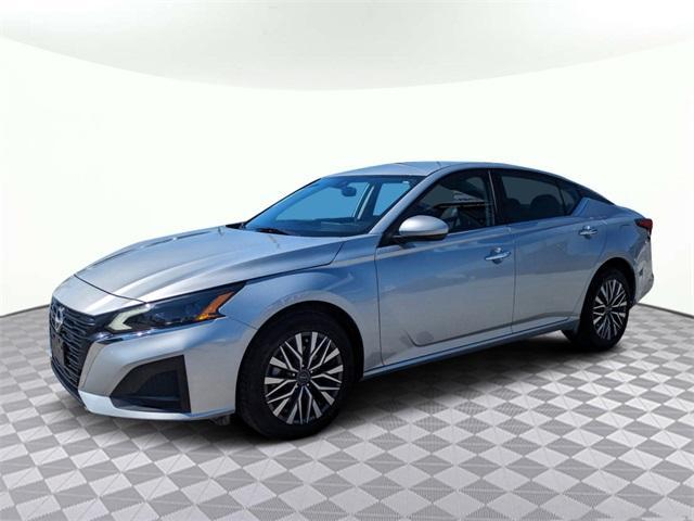 used 2023 Nissan Altima car, priced at $21,567