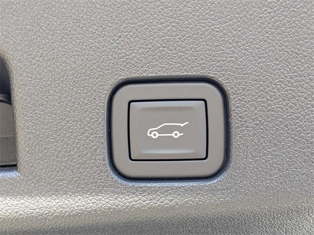 new 2026 Chevrolet Traverse car, priced at $55,035