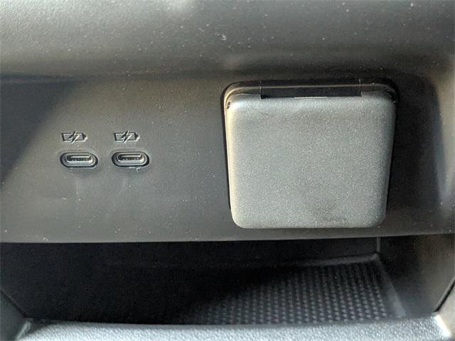 new 2026 Chevrolet Traverse car, priced at $55,035