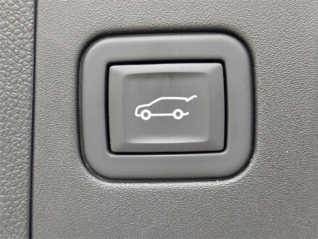 used 2024 Cadillac XT4 car, priced at $30,098