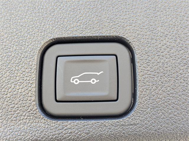 new 2026 Chevrolet Traverse car, priced at $55,830