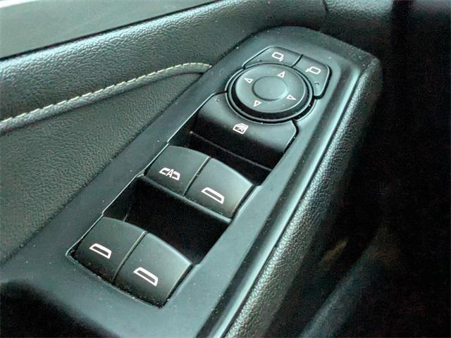 used 2023 Chevrolet Traverse car, priced at $26,589