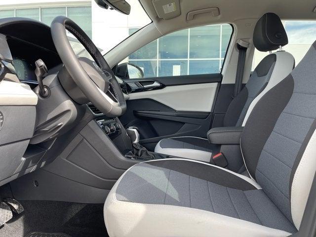 new 2025 Volkswagen Taos car