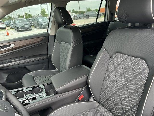 new 2025 Volkswagen Atlas car, priced at $52,348