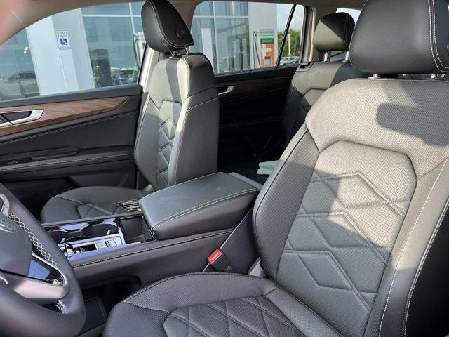 new 2025 Volkswagen Atlas car, priced at $43,722