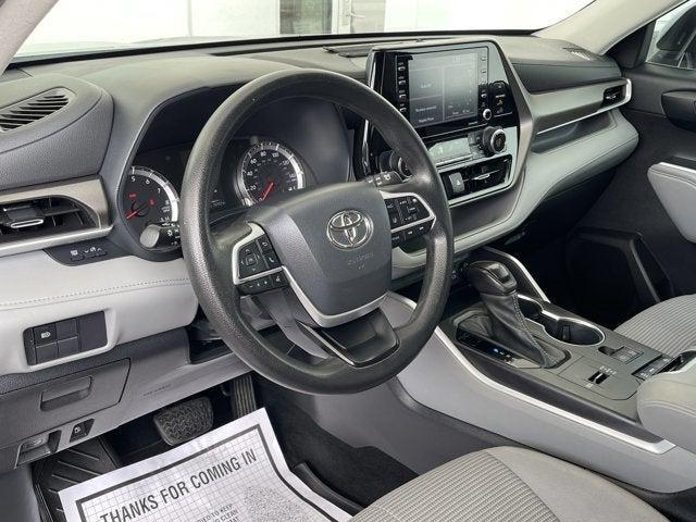 used 2022 Toyota Highlander car, priced at $27,888