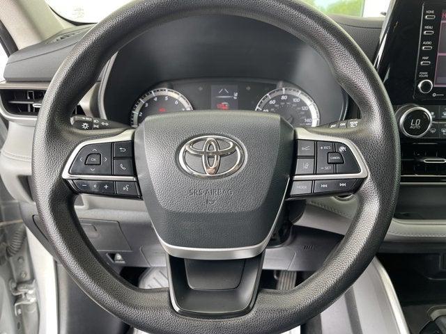used 2022 Toyota Highlander car, priced at $27,888