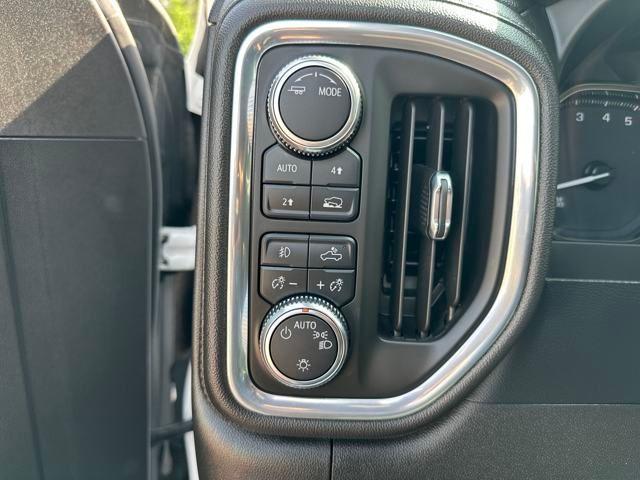used 2022 GMC Sierra 1500 Limited car, priced at $33,998