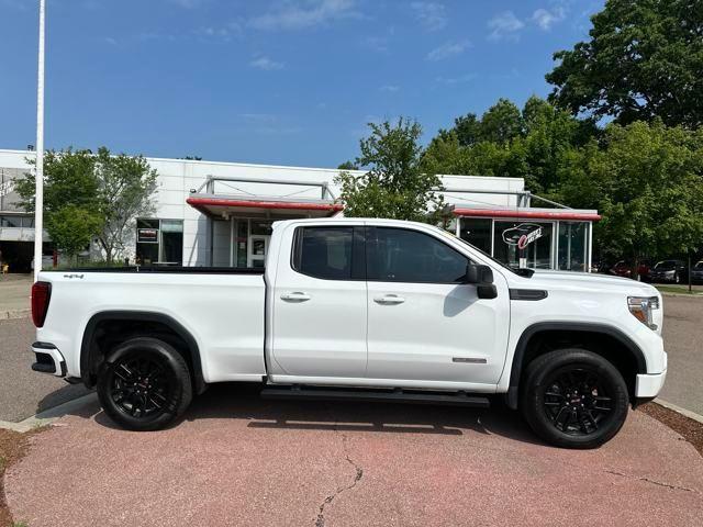 used 2022 GMC Sierra 1500 Limited car, priced at $33,998
