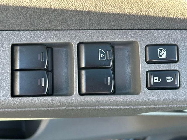 used 2021 Nissan Frontier car, priced at $27,998