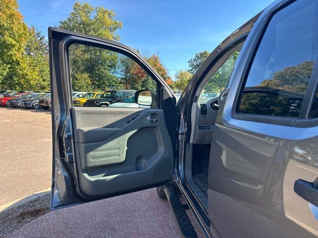 used 2021 Nissan Frontier car, priced at $27,998