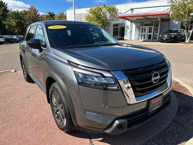used 2024 Nissan Pathfinder car, priced at $32,998