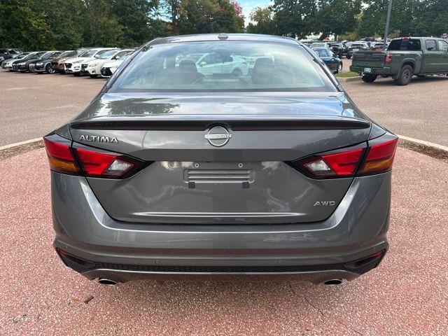 new 2025 Nissan Altima car