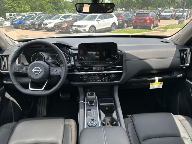 new 2025 Nissan Pathfinder car