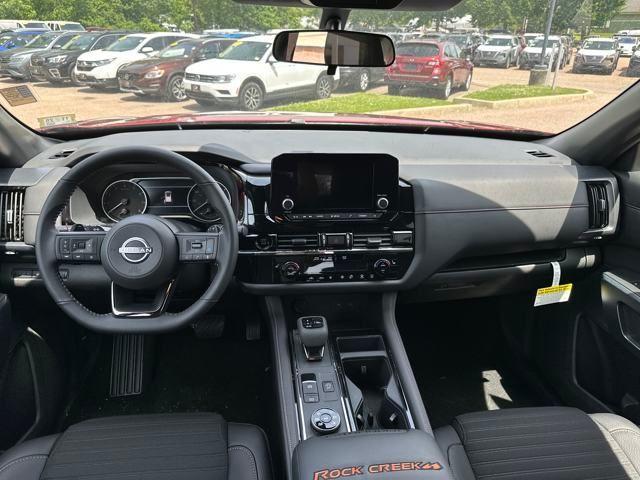 new 2025 Nissan Pathfinder car