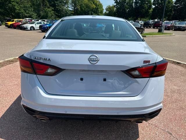 new 2025 Nissan Altima car