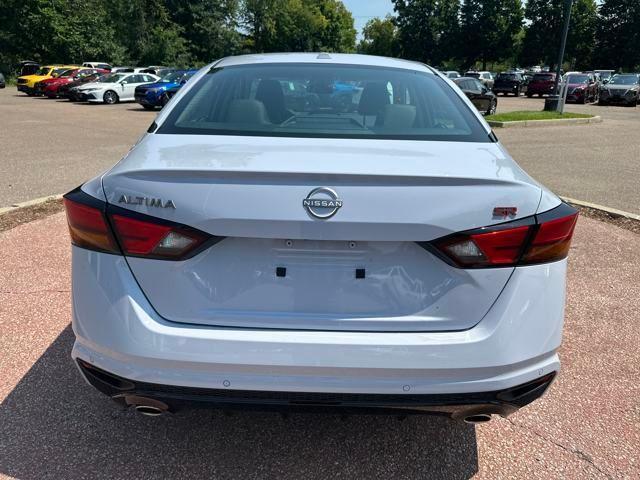 new 2025 Nissan Altima car