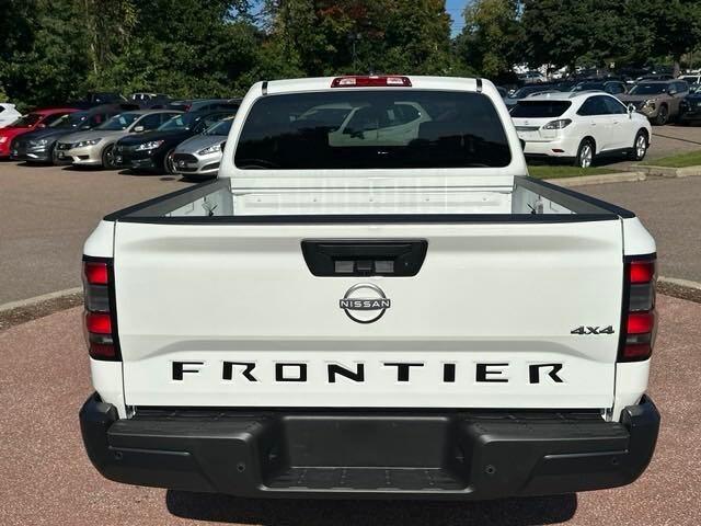 new 2024 Nissan Frontier car