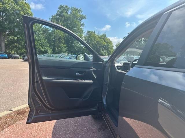 used 2025 Nissan Kicks car, priced at $25,998