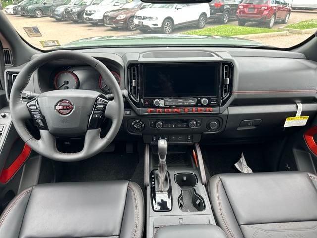 new 2025 Nissan Frontier car