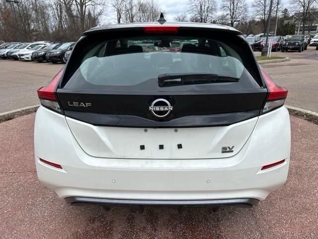 new 2025 Nissan Leaf car