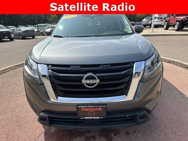 used 2022 Nissan Pathfinder car, priced at $31,205