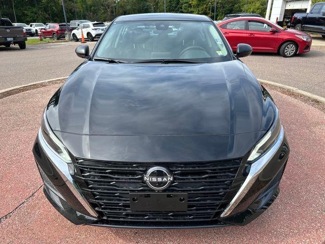 new 2025 Nissan Altima car