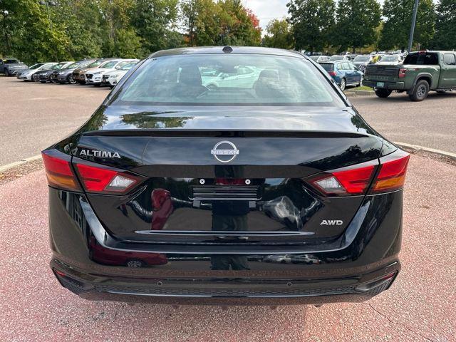 new 2025 Nissan Altima car