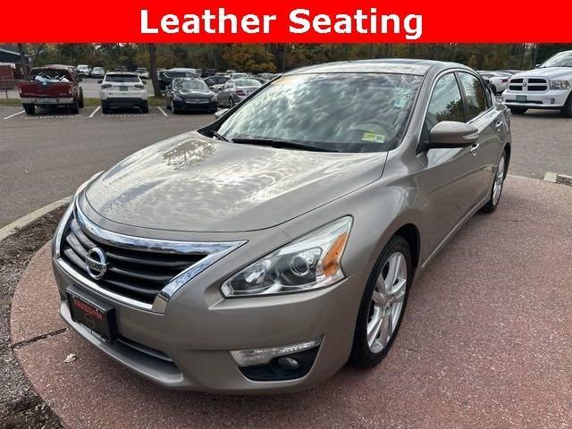 used 2013 Nissan Altima car, priced at $9,998