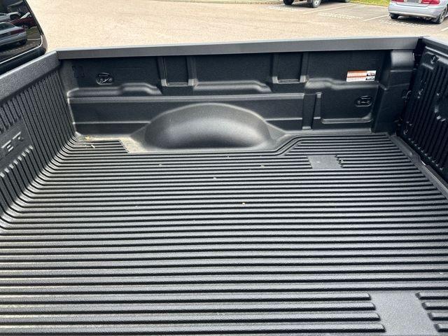 new 2025 Nissan Frontier car