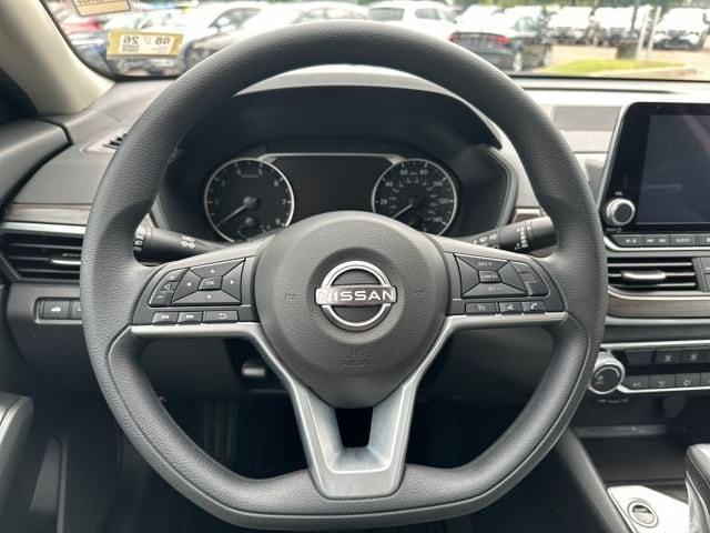 used 2025 Nissan Altima car, priced at $27,998