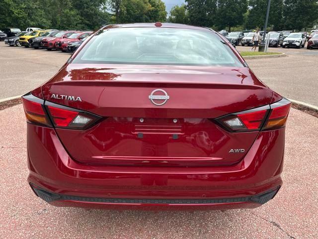 used 2025 Nissan Altima car, priced at $27,998