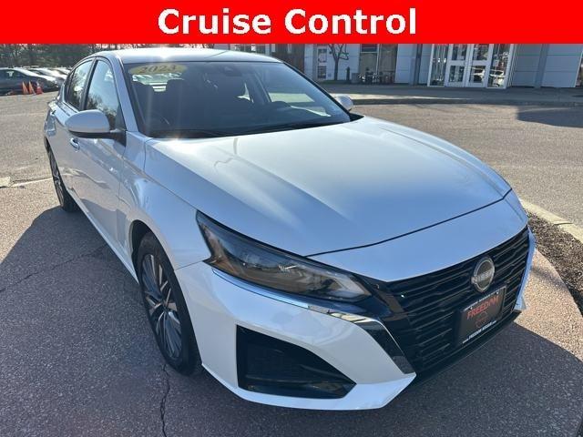used 2023 Nissan Altima car, priced at $25,998