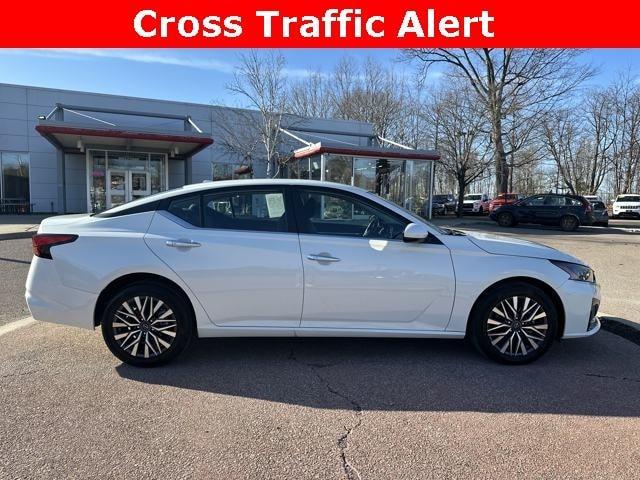 used 2023 Nissan Altima car, priced at $25,998