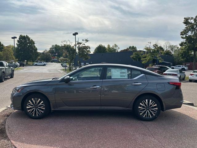new 2025 Nissan Altima car