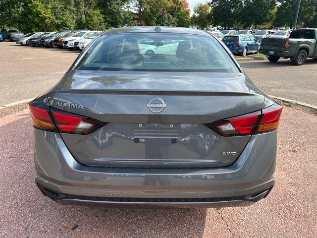 new 2025 Nissan Altima car