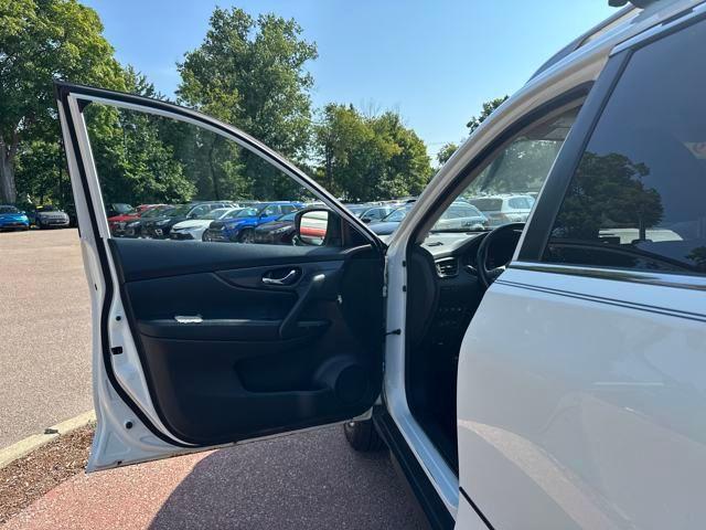 used 2019 Nissan Rogue car, priced at $13,998