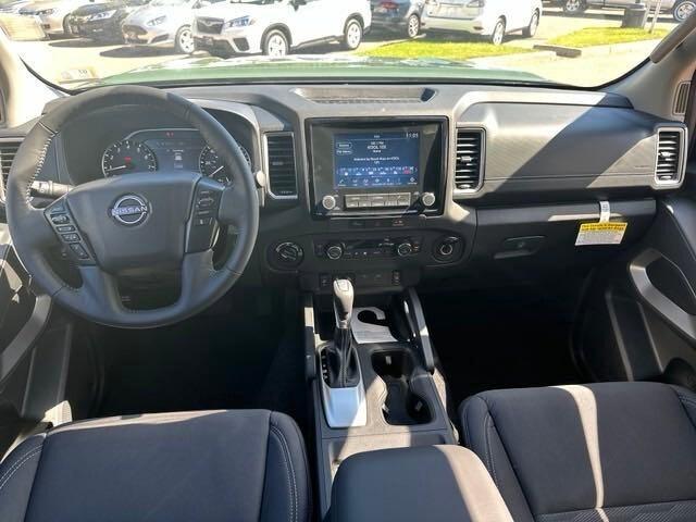 new 2024 Nissan Frontier car