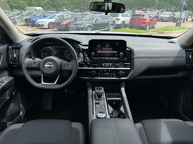 new 2025 Nissan Pathfinder car