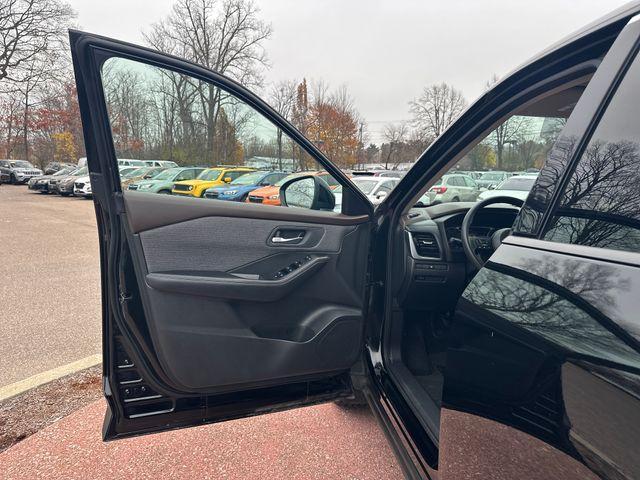 used 2021 Nissan Rogue car, priced at $20,998