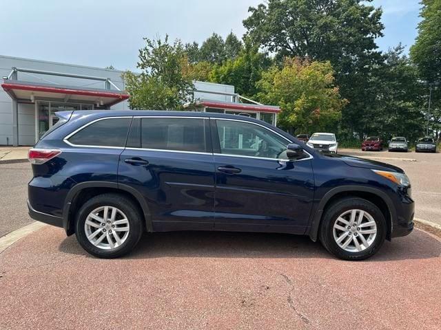 used 2015 Toyota Highlander car, priced at $16,998