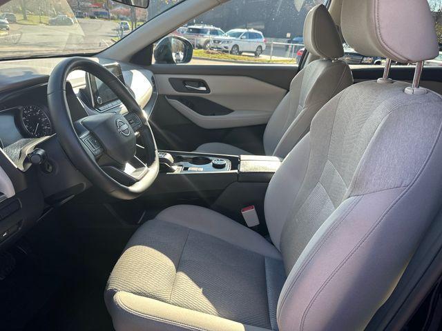 used 2025 Nissan Rogue car, priced at $23,998