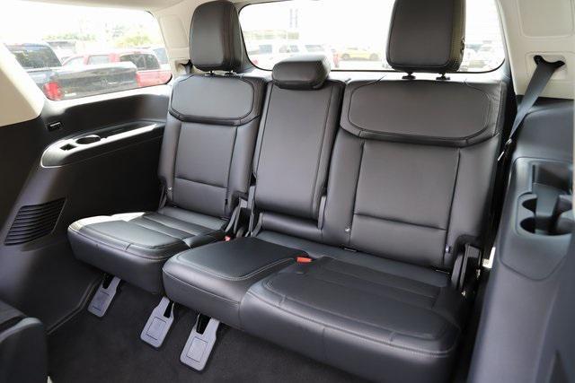 used 2025 Ford Expedition car, priced at $76,984